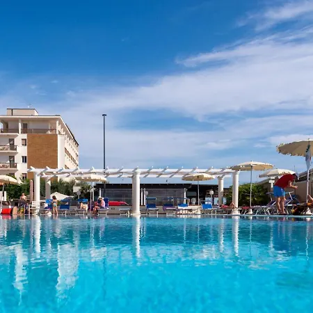 Tokio Village - Azzurro Club Otel 3*