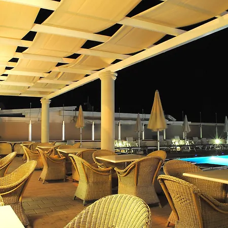 Tokio Village - Azzurro Club 酒店 丽都迪萨维奥