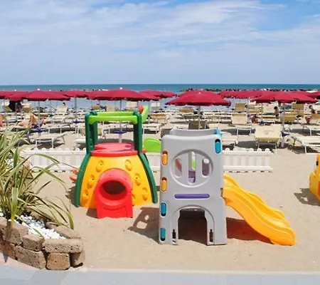 Tokio Village - Azzurro Club Otel Lido Di Savio