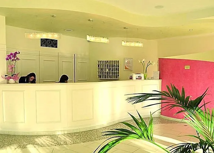 Tokio Village - Azzurro Club 酒店 丽都迪萨维奥