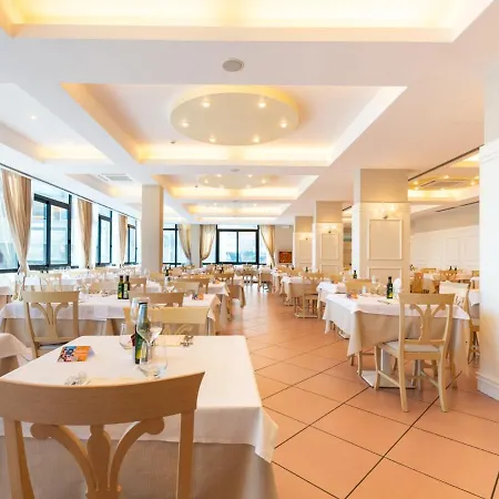 Tokio Village - Azzurro Club Hotell Lido Di Savio