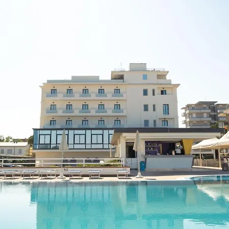 Hotell Tokio Village - Azzurro Club Lido Di Savio